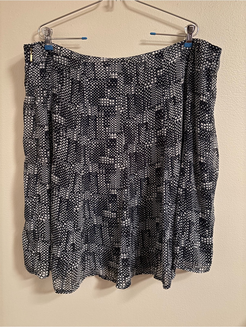 Liz Claiborne Navy Blue and White Polka Dot Skirt